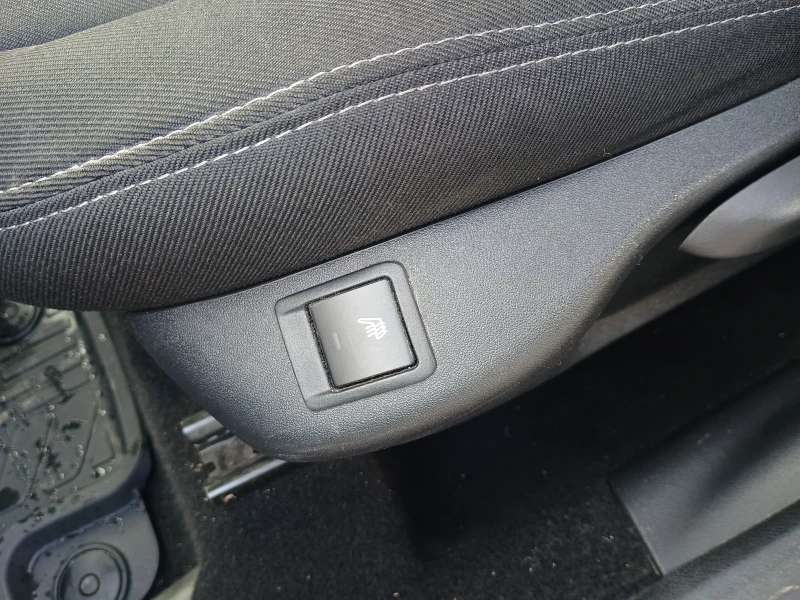 Peugeot 301 Allure, снимка 7 - Автомобили и джипове - 51606948