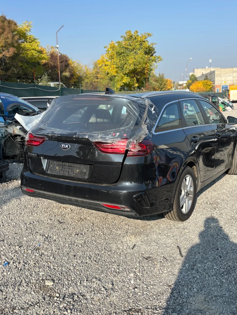Kia Ceed 1.4 турбо Automatic , снимка 6 - Автомобили и джипове - 52078227