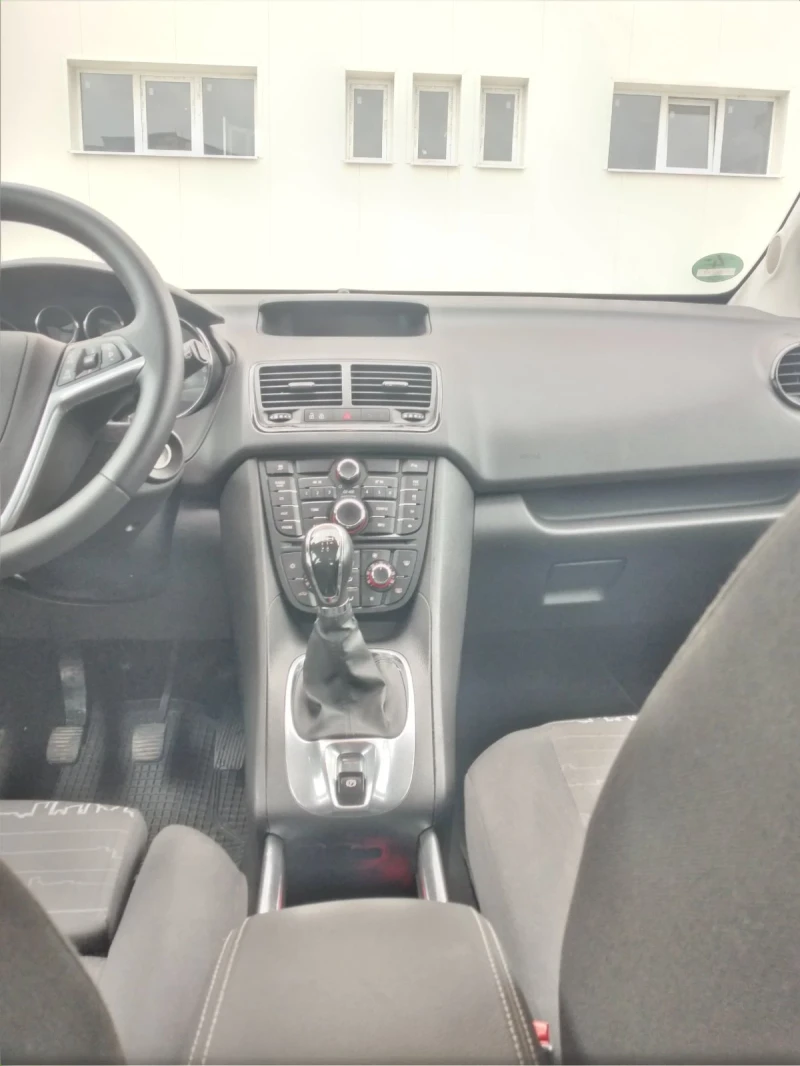 Opel Meriva, снимка 9 - Автомобили и джипове - 52431193