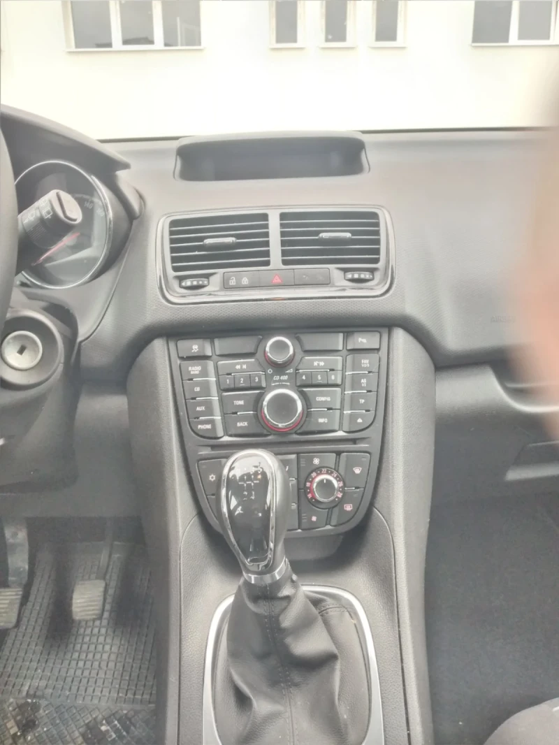 Opel Meriva, снимка 10 - Автомобили и джипове - 52431193