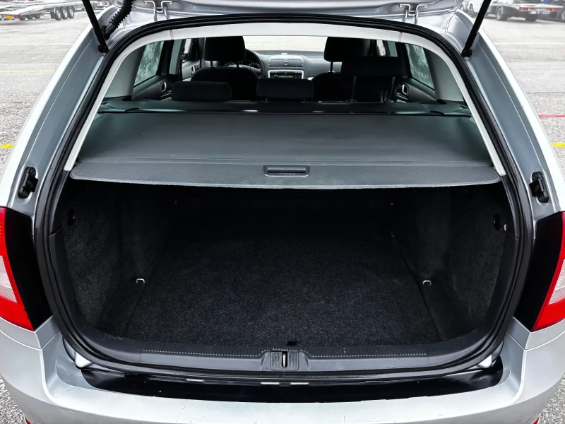 Skoda Octavia 1.6TDI, снимка 15 - Автомобили и джипове - 52876648
