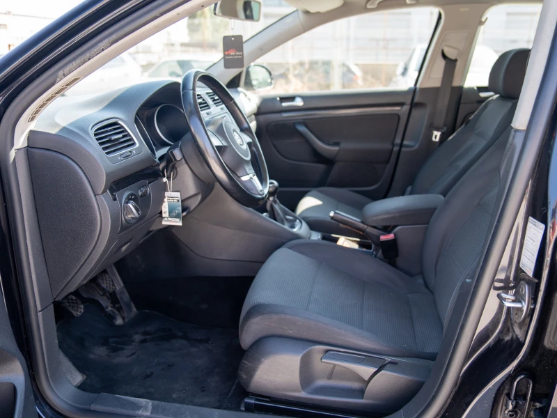 VW Golf 1.4 TSI, снимка 13 - Автомобили и джипове - 53306846