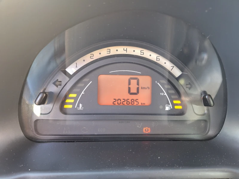 Citroen C3 1.4 HDI, снимка 12 - Автомобили и джипове - 53435071