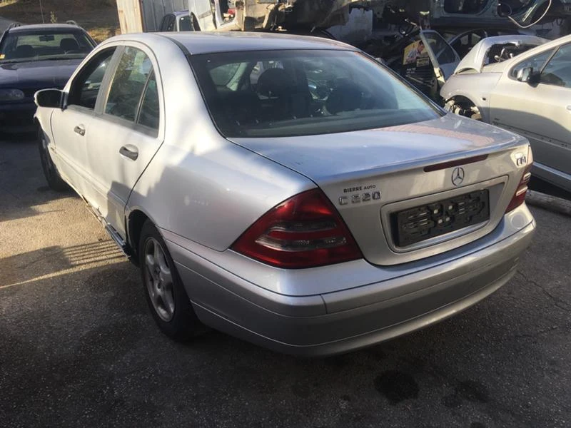 Mercedes-Benz C 220, снимка 1 - Автомобили и джипове - 23210956