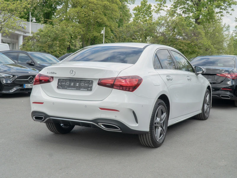 Mercedes-Benz CLA 250 e AMG-Sport, снимка 3 - Автомобили и джипове - 48472834