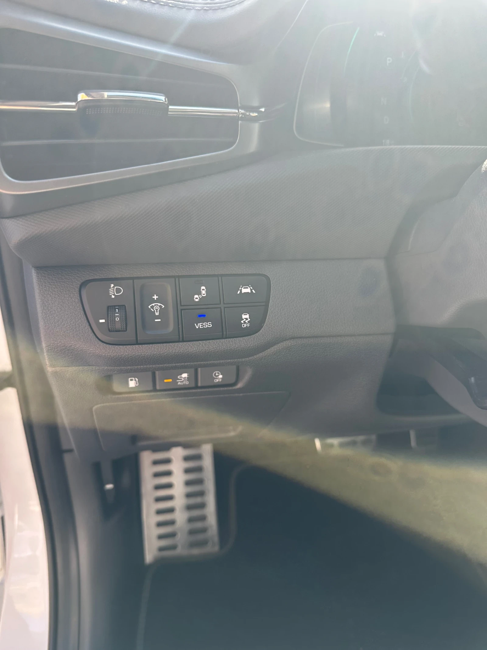 Hyundai Ioniq 1.6 Plug In Hybrid Premium   | Mobile.bg   11