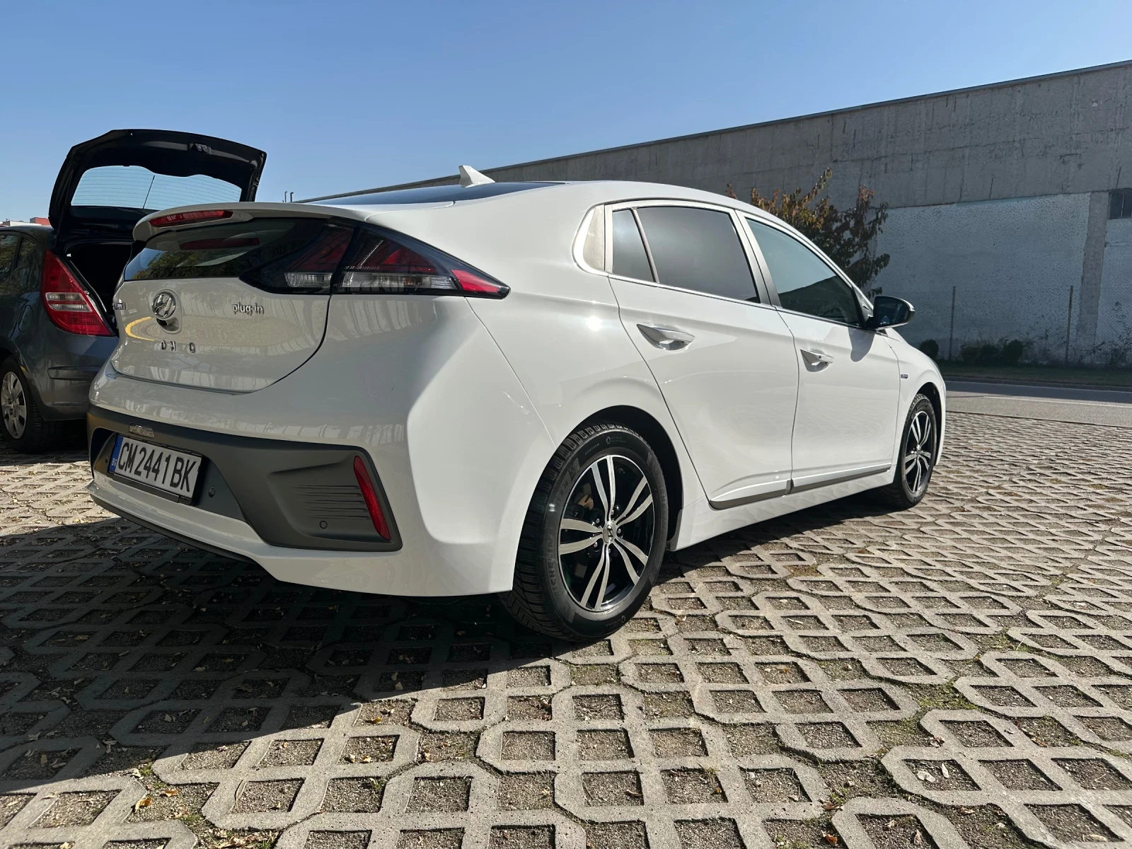 Hyundai Ioniq 1.6 Plug In Hybrid Premium Packet  - изображение 6