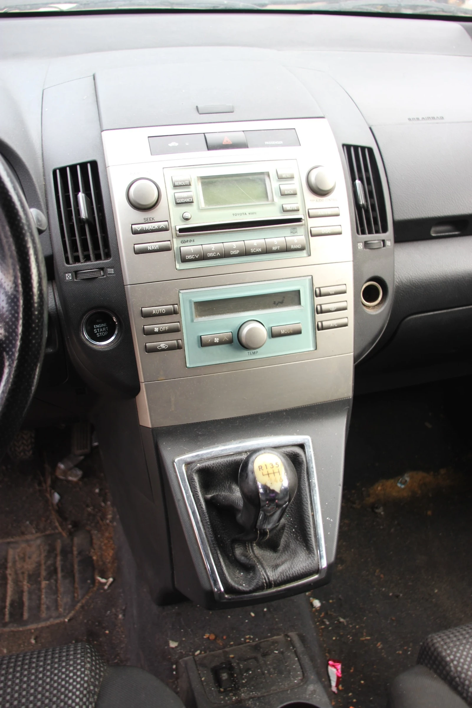 Toyota Corolla verso 2.0 D-4D  177 .  -     | Mobile.bg   11