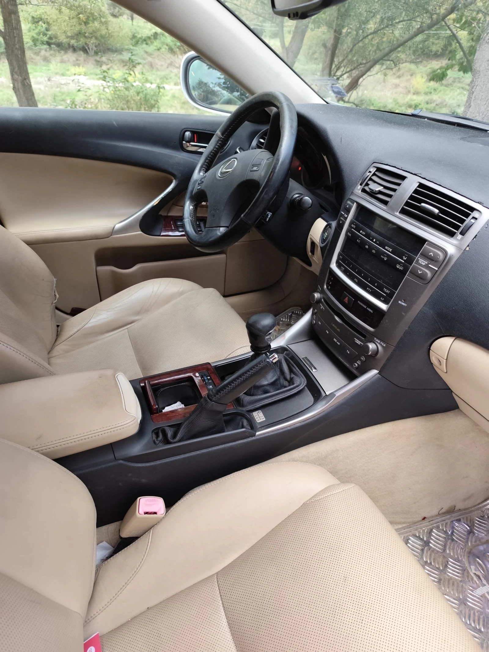Lexus IS 220d  - изображение 9