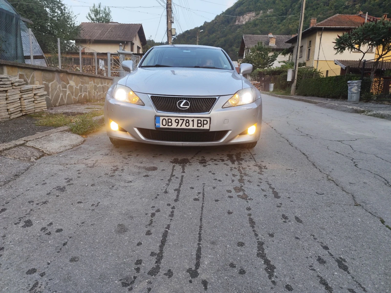 Lexus IS 220d  - изображение 6
