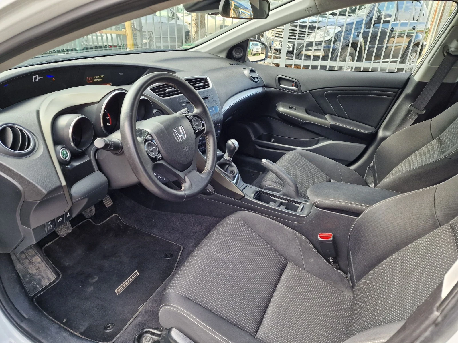 Honda Civic 1.4 i-VTEC - изображение 7