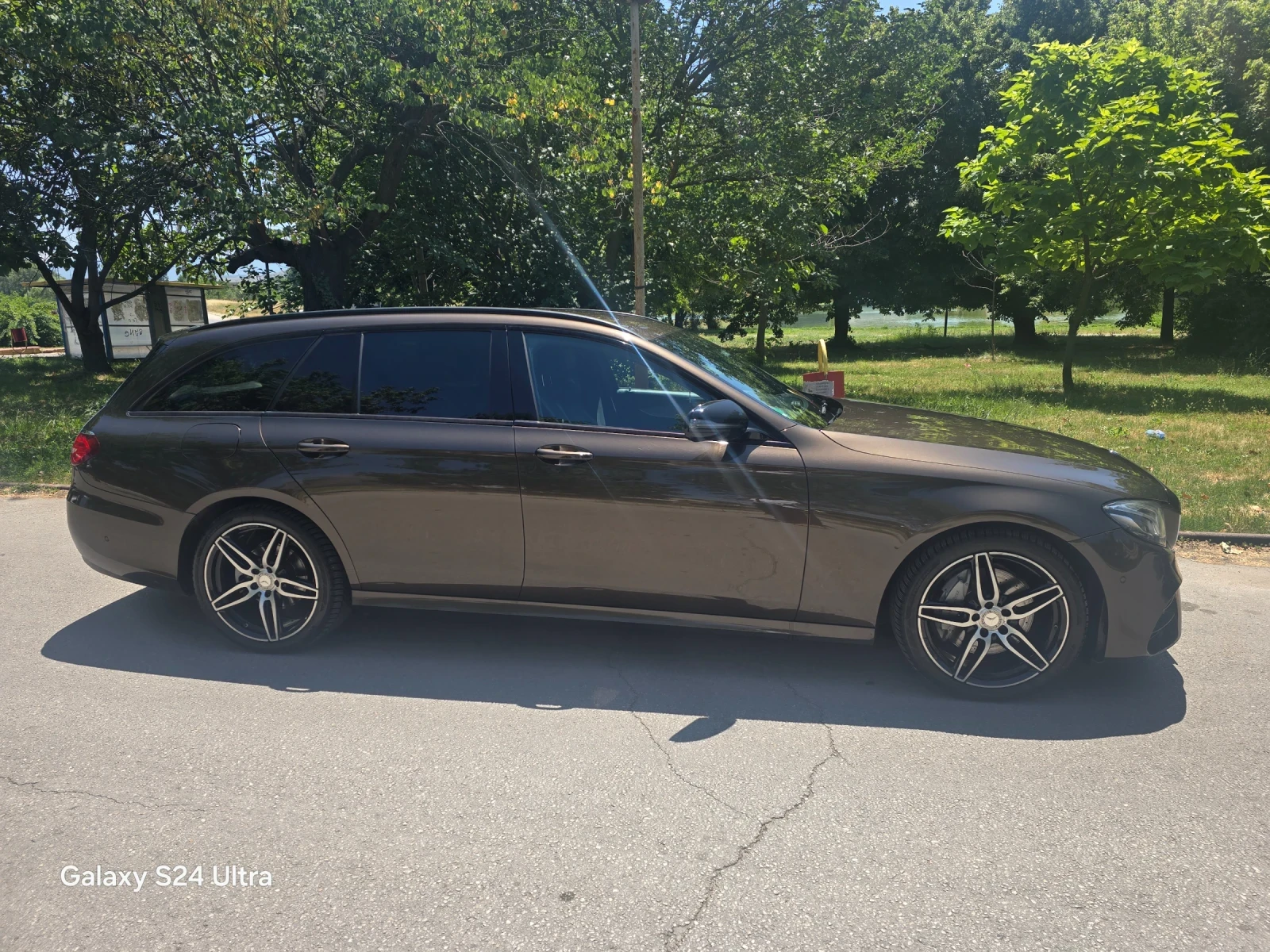 Mercedes-Benz E 220  - изображение 3