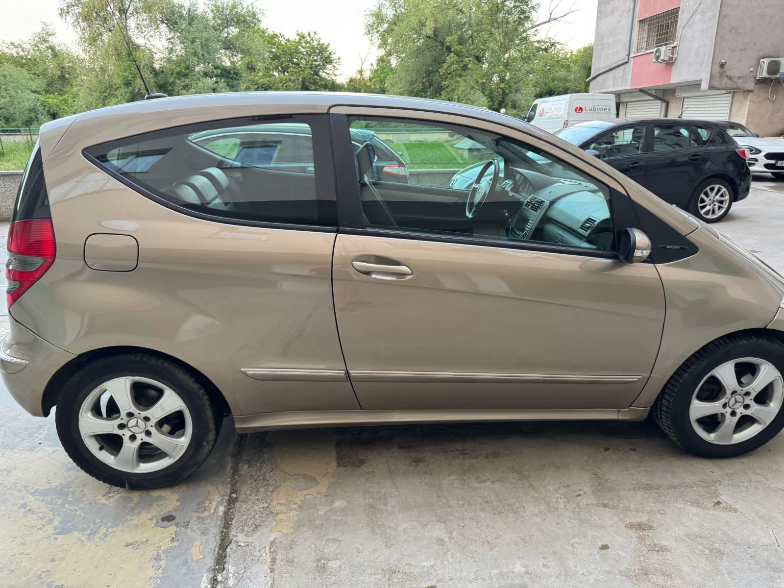 Mercedes-Benz A 200  - изображение 5