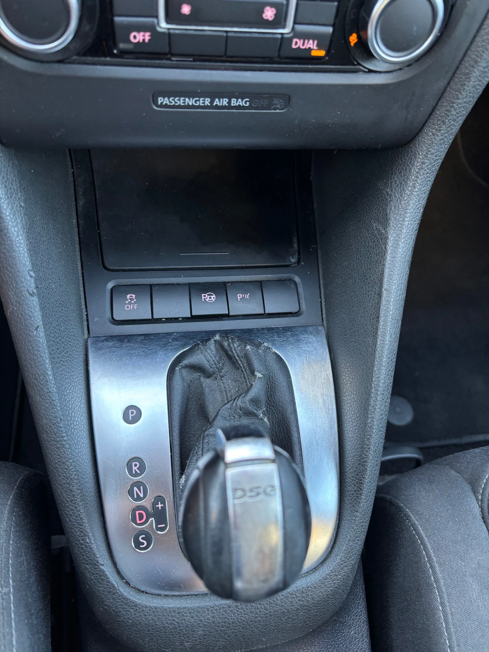 VW Golf 1.6tdi R-line - изображение 8