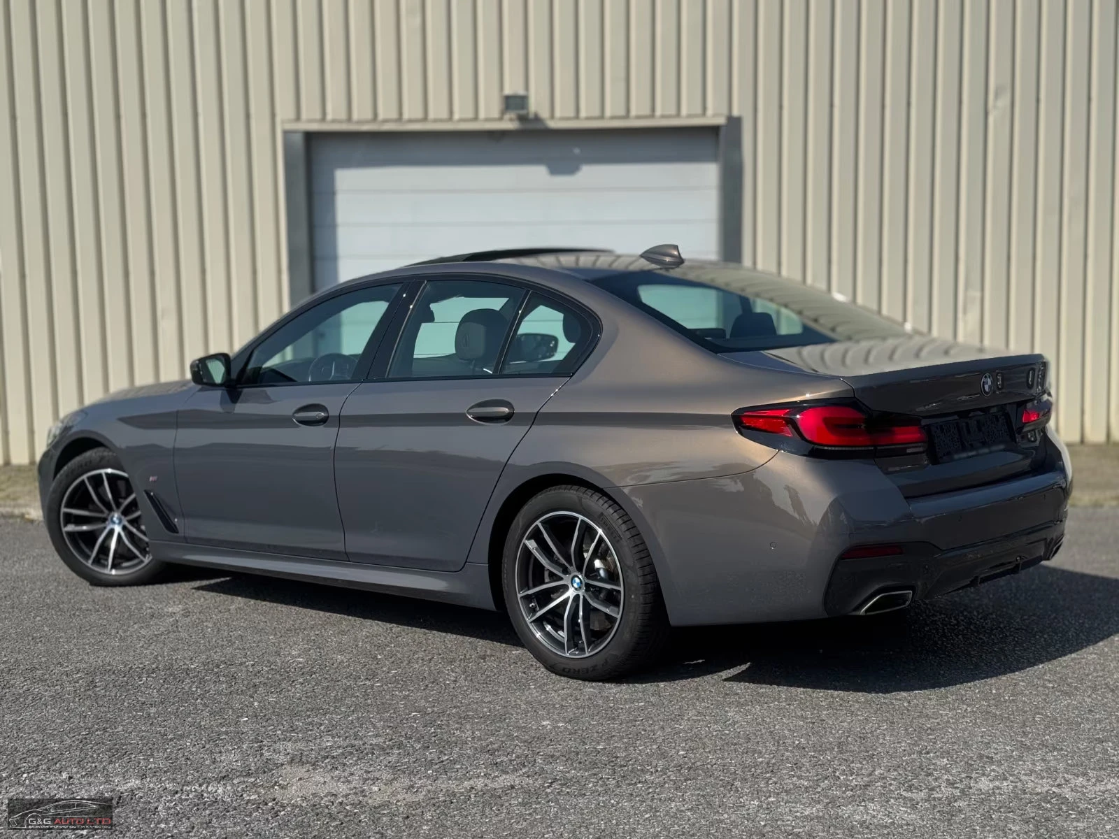 BMW 530 M/xDRIVE/286HP/IDIVIDUAL/LED/CAM/HI-FI/DIGITA/728v | Mobile.bg   2