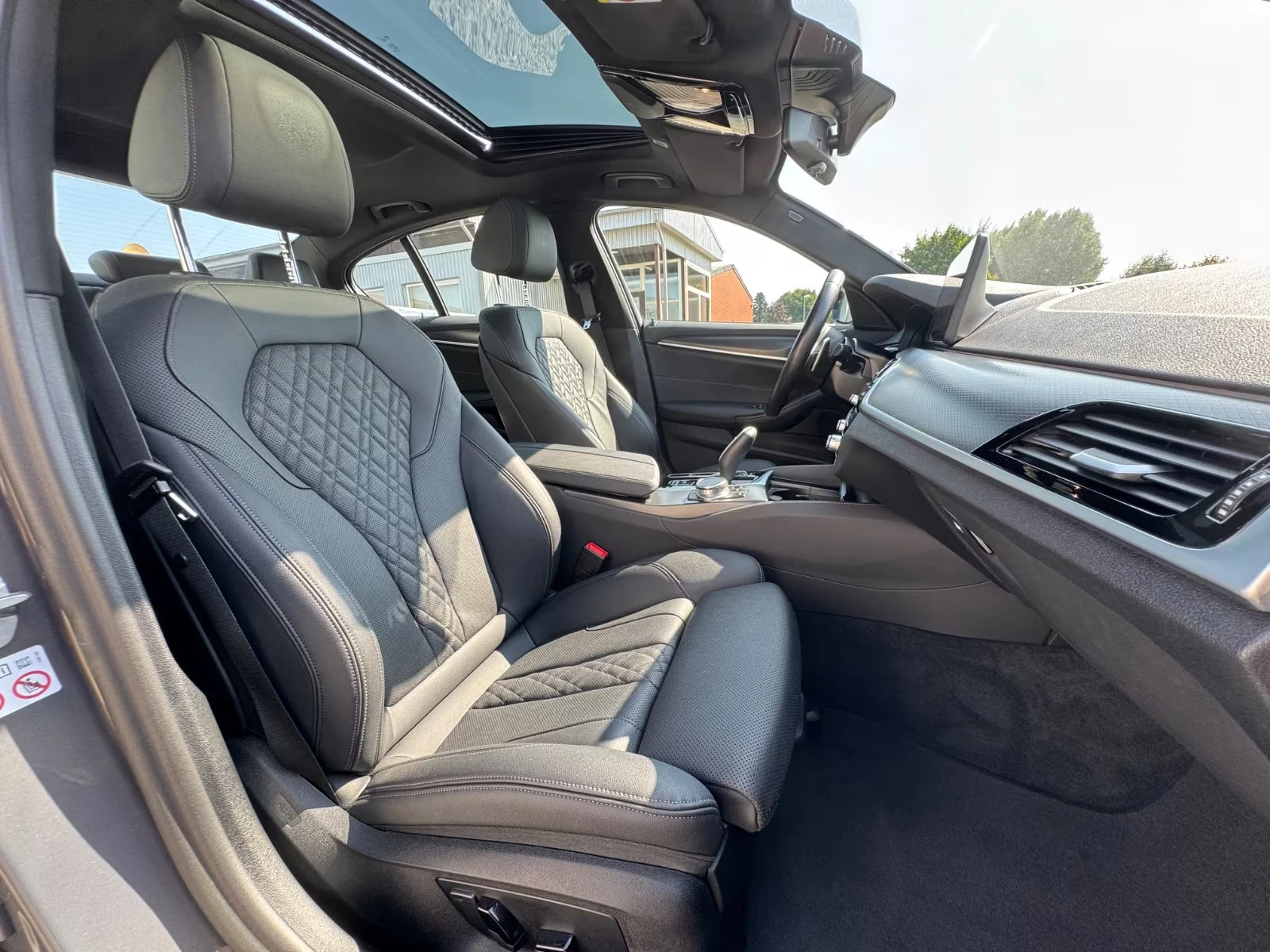 BMW 530 M/xDRIVE/286HP/IDIVIDUAL/LED/CAM/HI-FI/DIGITA/728v | Mobile.bg   12