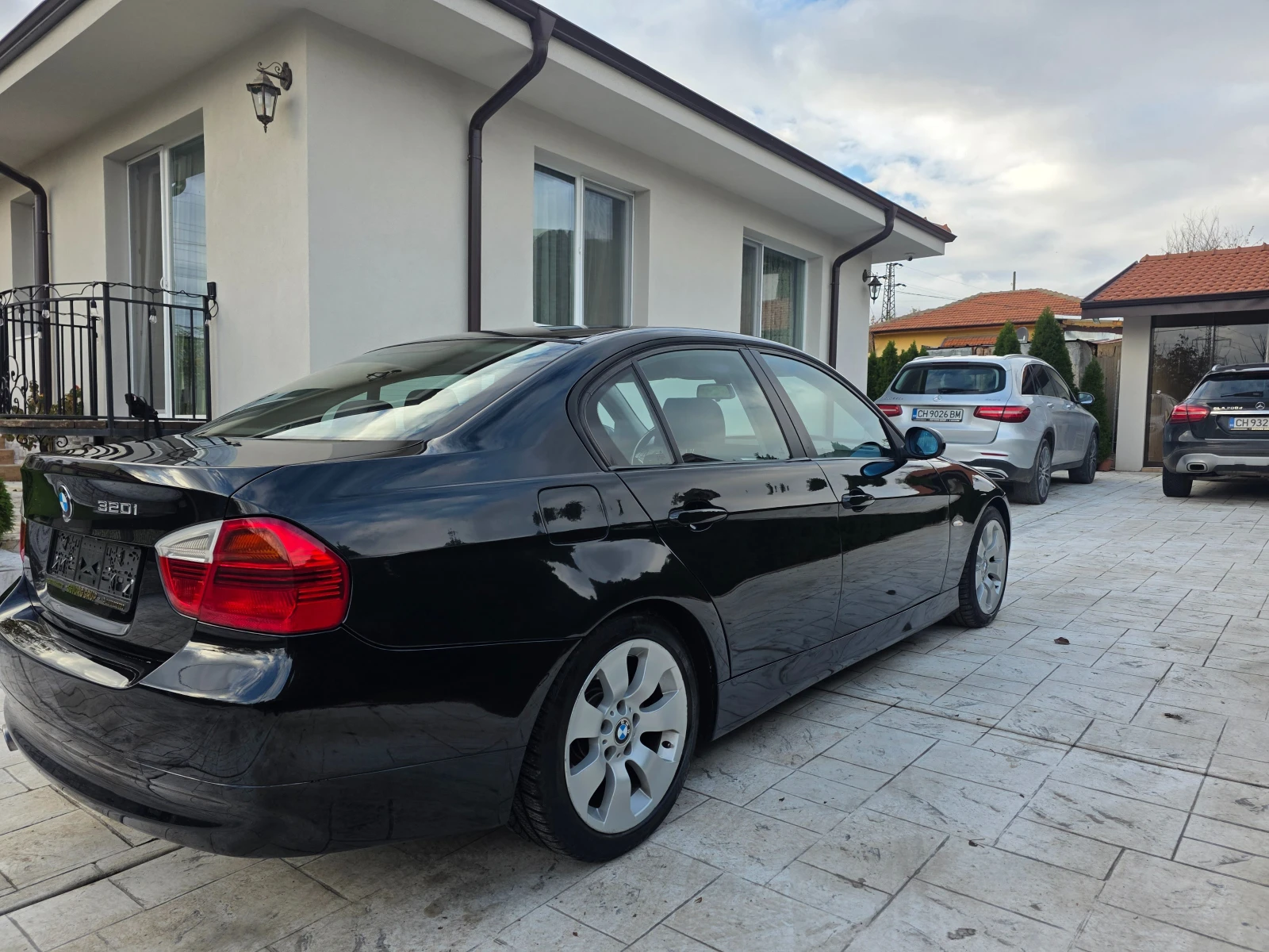 BMW 320 2.0 I  | Mobile.bg   4