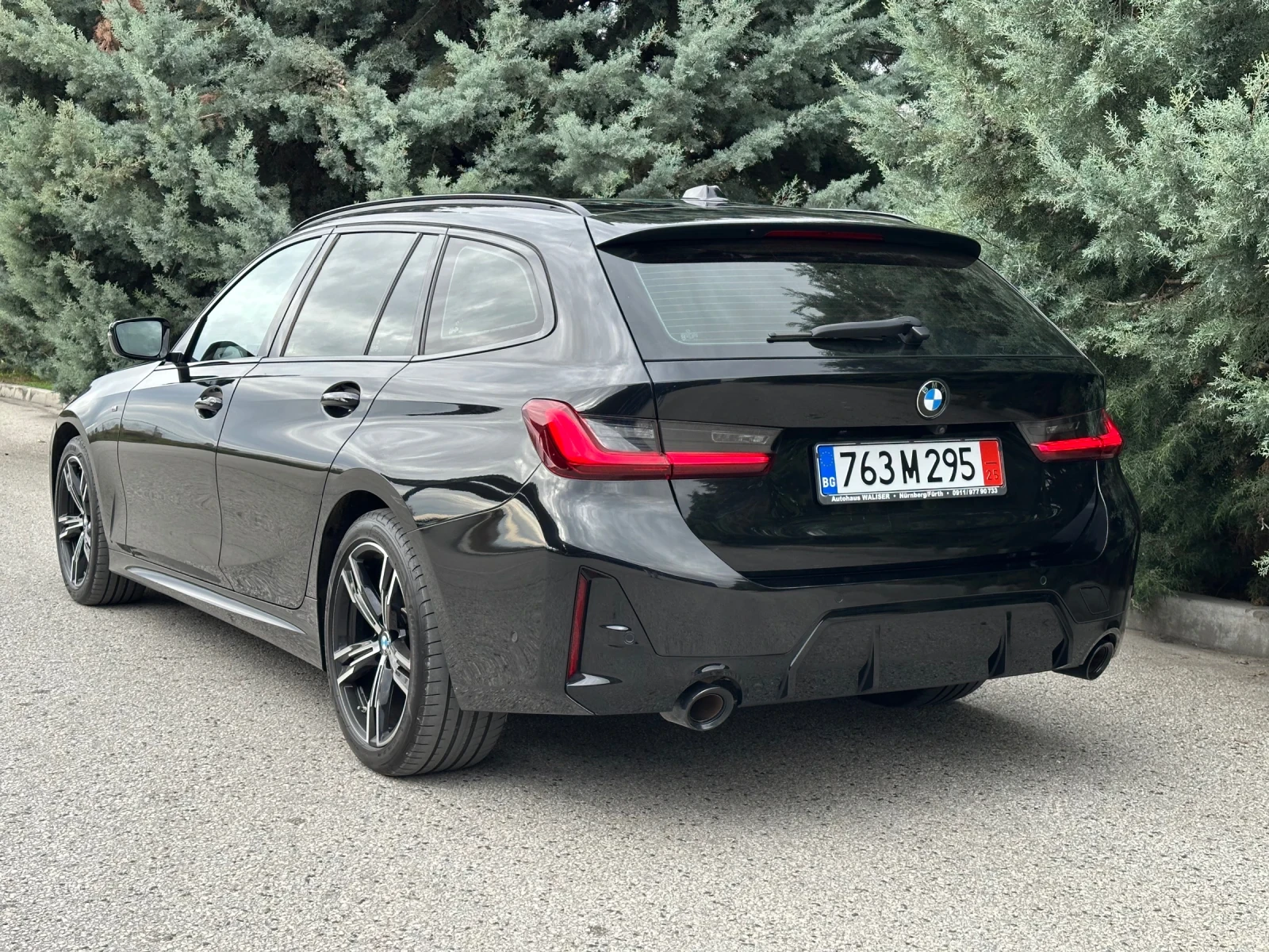 BMW 320 D xDrive M-Sport/2023год/SHADOW LINE/DISTRONIC+  - изображение 6