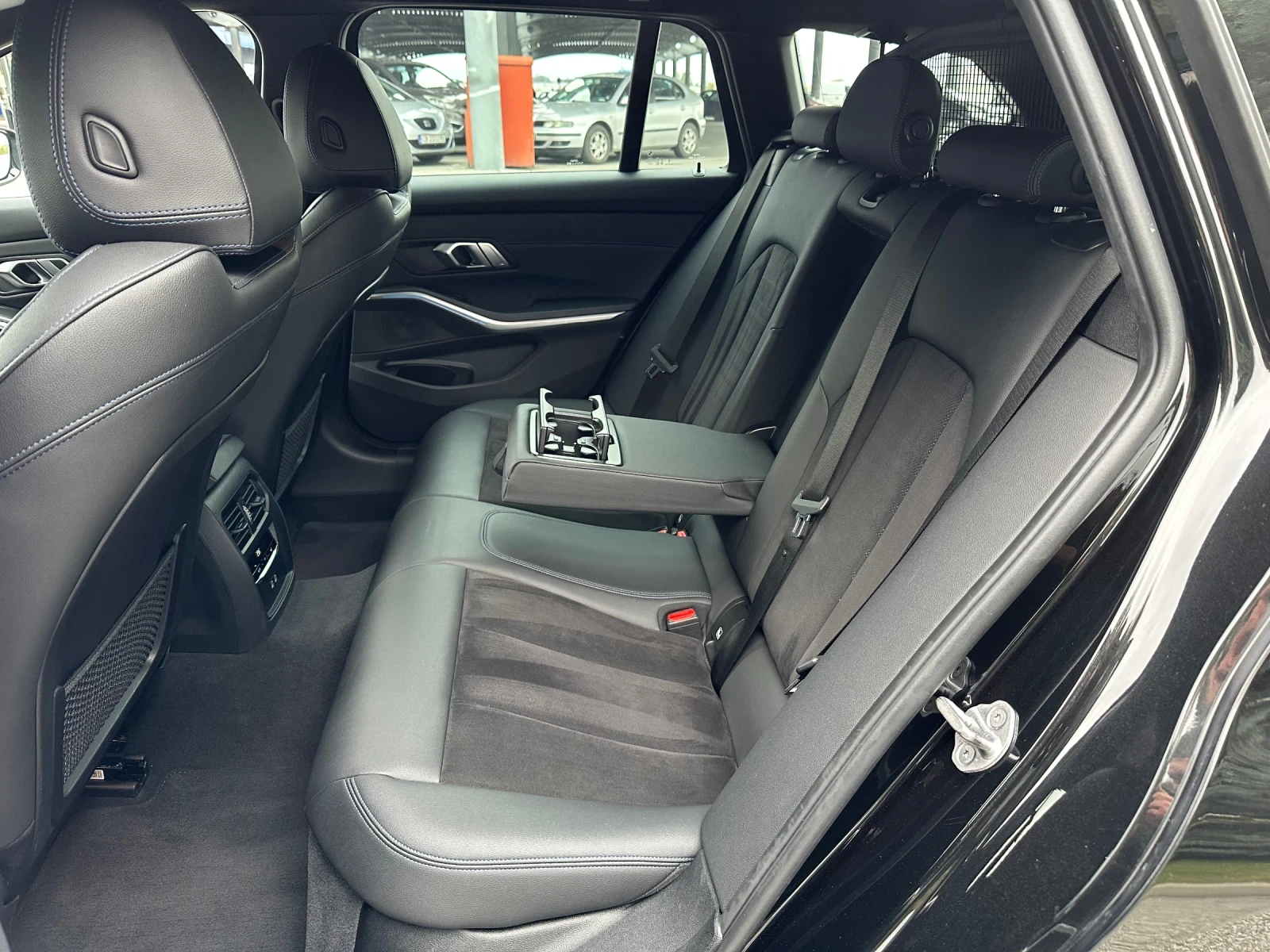 BMW 320 D xDrive M-Sport/2023���/SHADOW LINE/DISTRONIC+  | Mobile.bg � ����������� 12