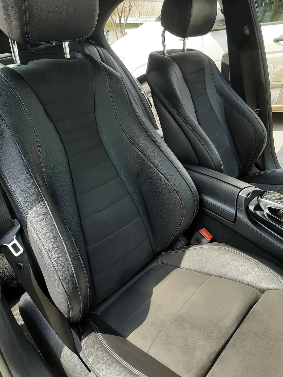 Mercedes-Benz E 200 Реални КМ AMG Widescreen  Head-up, снимка 14 - Автомобили и джипове - 54090134