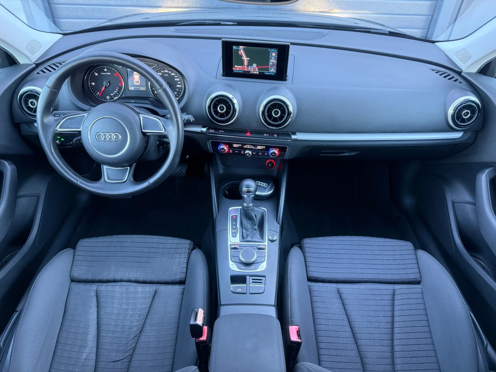 Audi A3 1.6TDi, S-Tronic, Навигация, * Recaro* Ксенон! ТОП, снимка 8 - Автомобили и джипове - 54140963