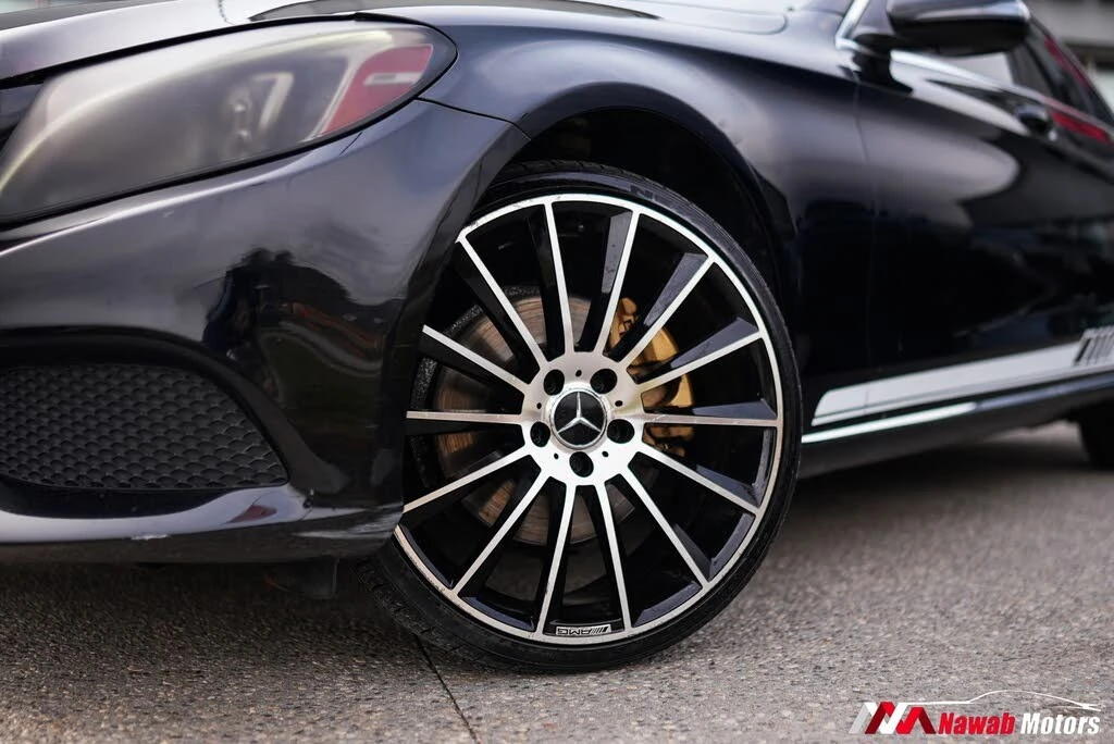 Mercedes-Benz C 300 * АвтоКредит * (ЦЕНА ДО БГ), снимка 7 - Автомобили и джипове - 54216218