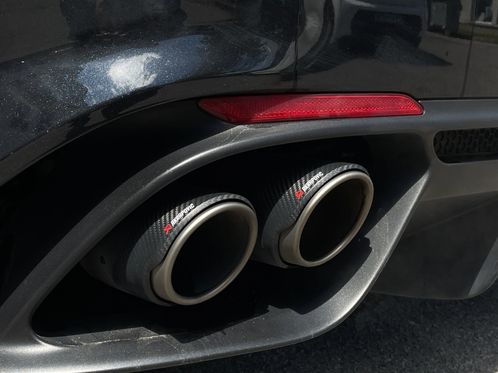 Alfa Romeo Giulia QV 2.9 V6 Bi-Turbo Petrol 520 hp AT8 RWD, снимка 16 - Автомобили и джипове - 54414208