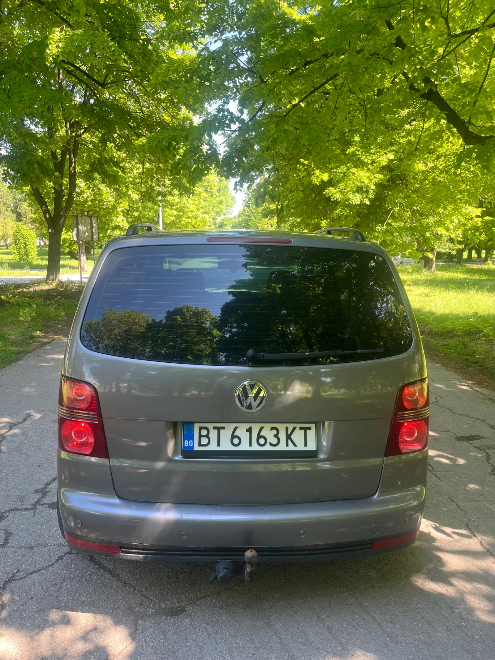 VW Touran 1.9-105к., снимка 5 - Автомобили и джипове - 54501600