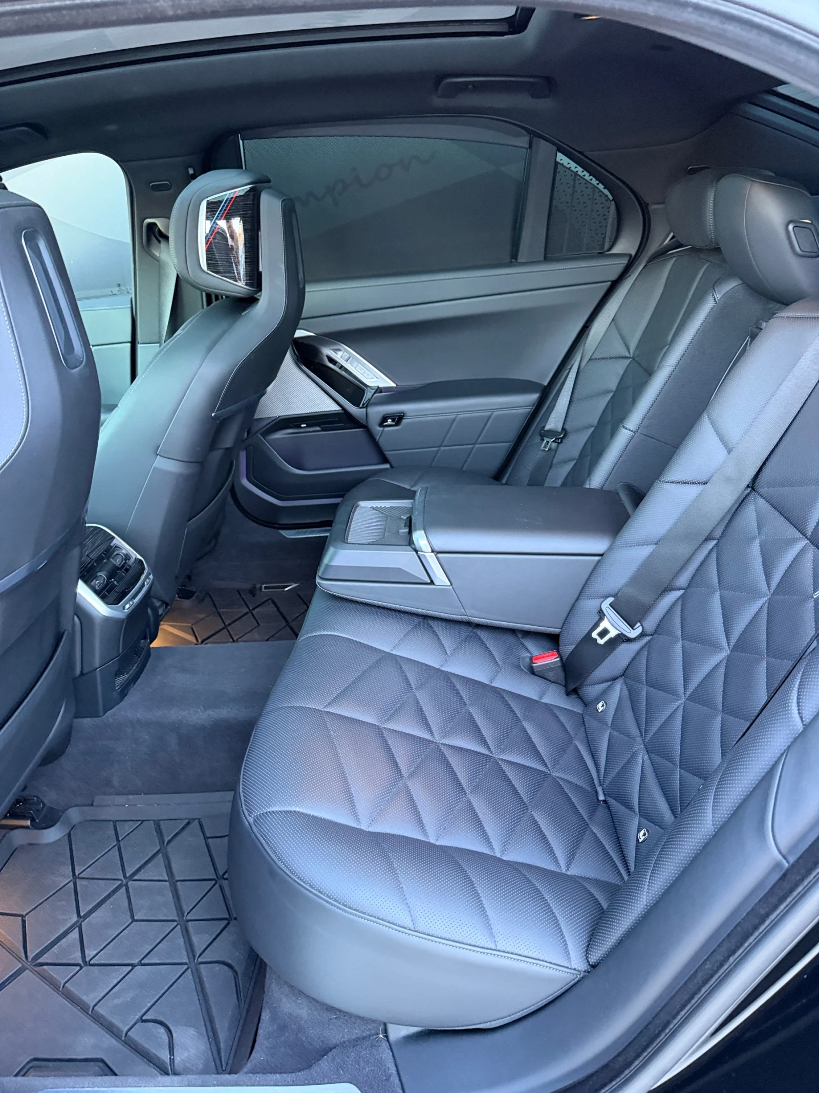 BMW 740 Бартер лизинг без доходи, снимка 8 - Автомобили и джипове - 54919969
