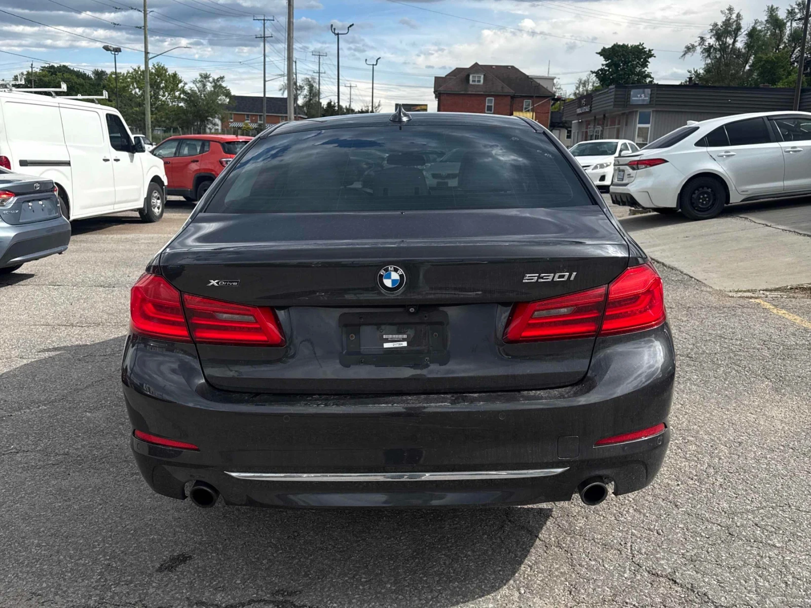 BMW 530 * хDrive* HUD* Harman Kardon* CARFAX, снимка 4 - Автомобили и джипове - 55068723