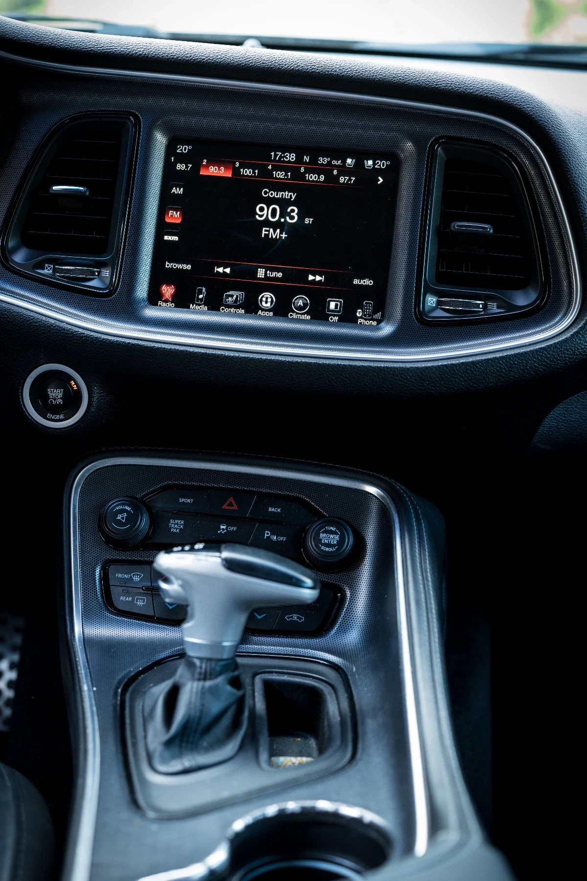 Dodge Challenger, снимка 6 - Автомобили и джипове - 55286491