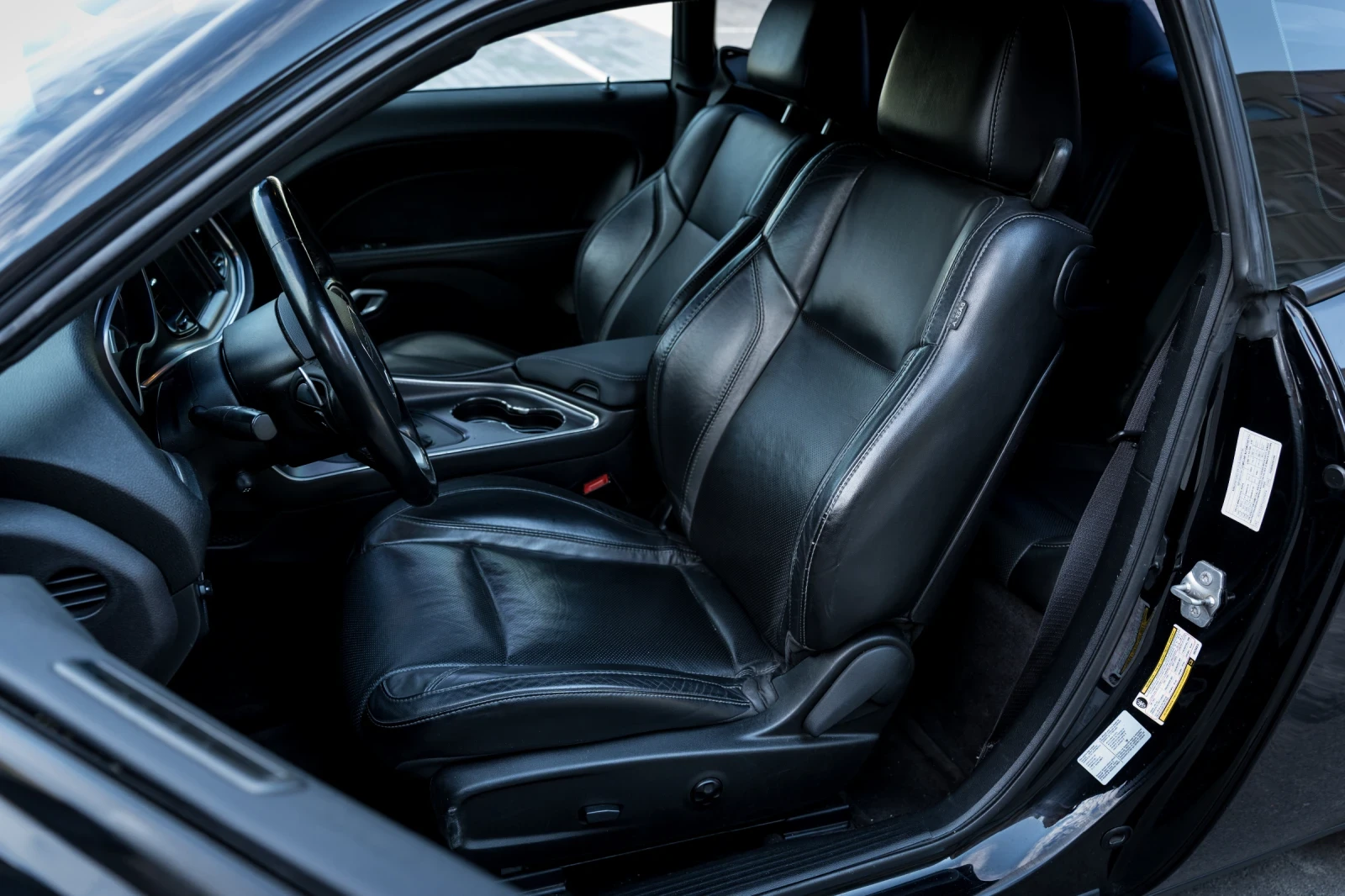 Dodge Challenger, снимка 8 - Автомобили и джипове - 55286491