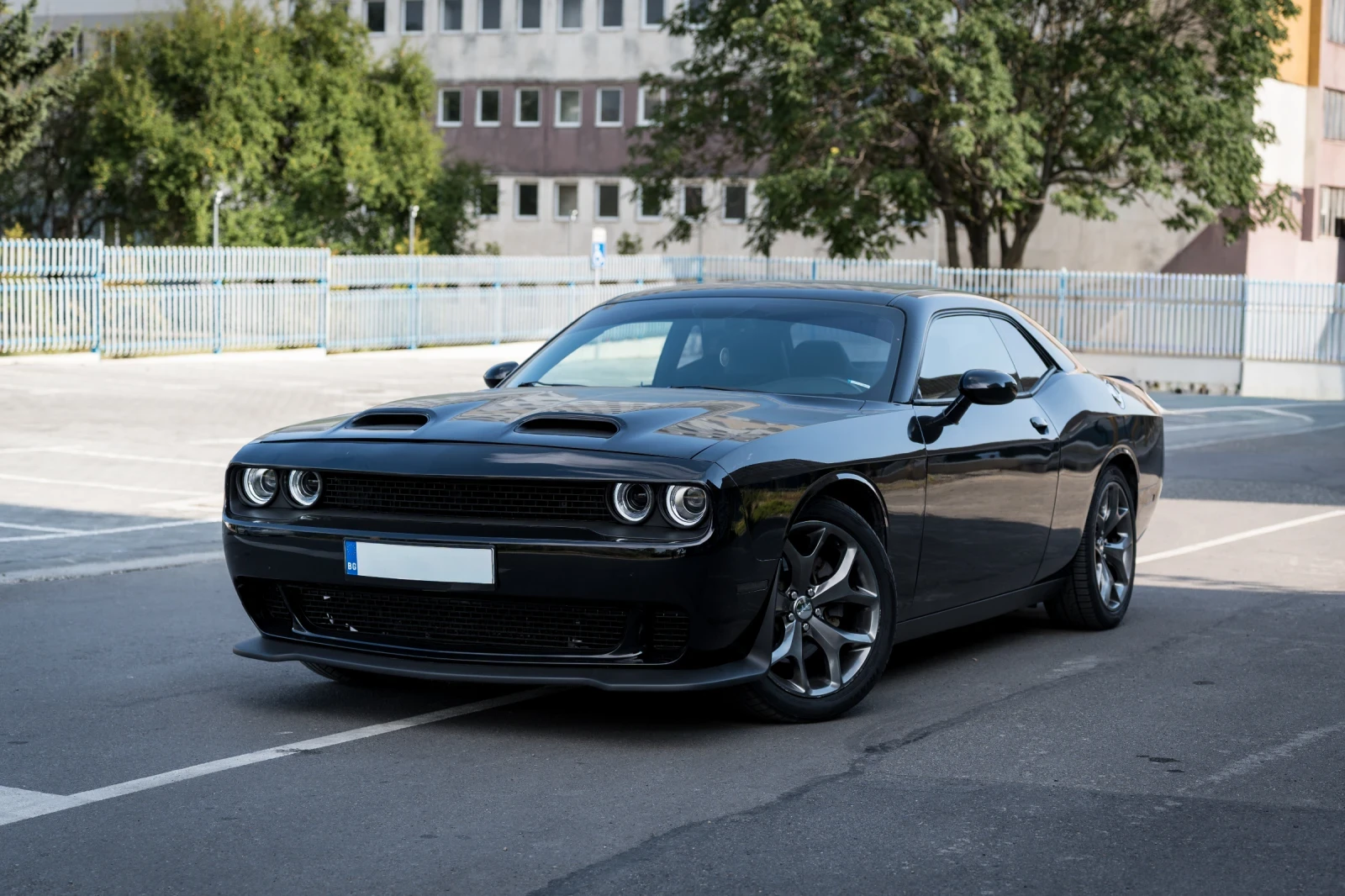 Dodge Challenger, снимка 2 - Автомобили и джипове - 55286491