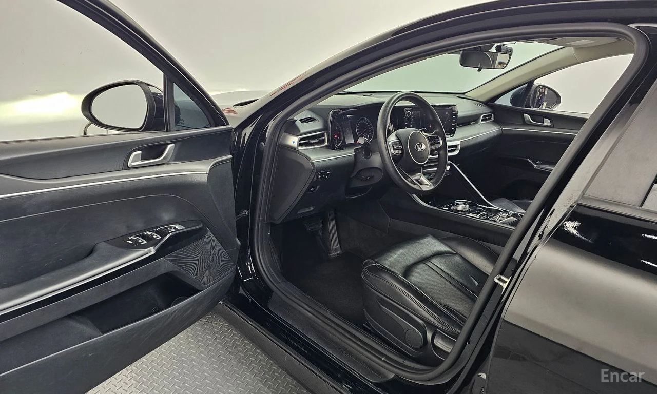 Kia K5 2.0 Trendy* ПОДГРЕВ* КАМЕРА* КРАЙНА ЦЕНА* , снимка 6 - Автомобили и джипове - 55625039