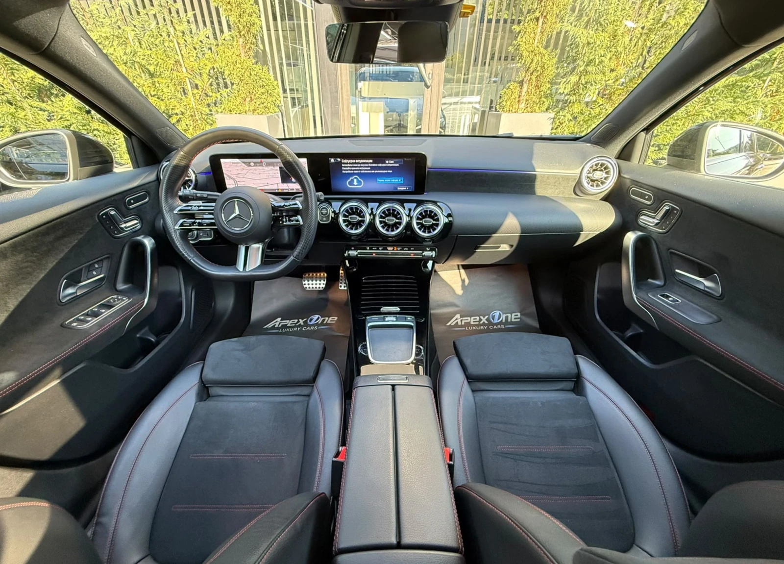 Mercedes-Benz A 180 AMG/NIGHT PACK, снимка 12 - Автомобили и джипове - 55629516