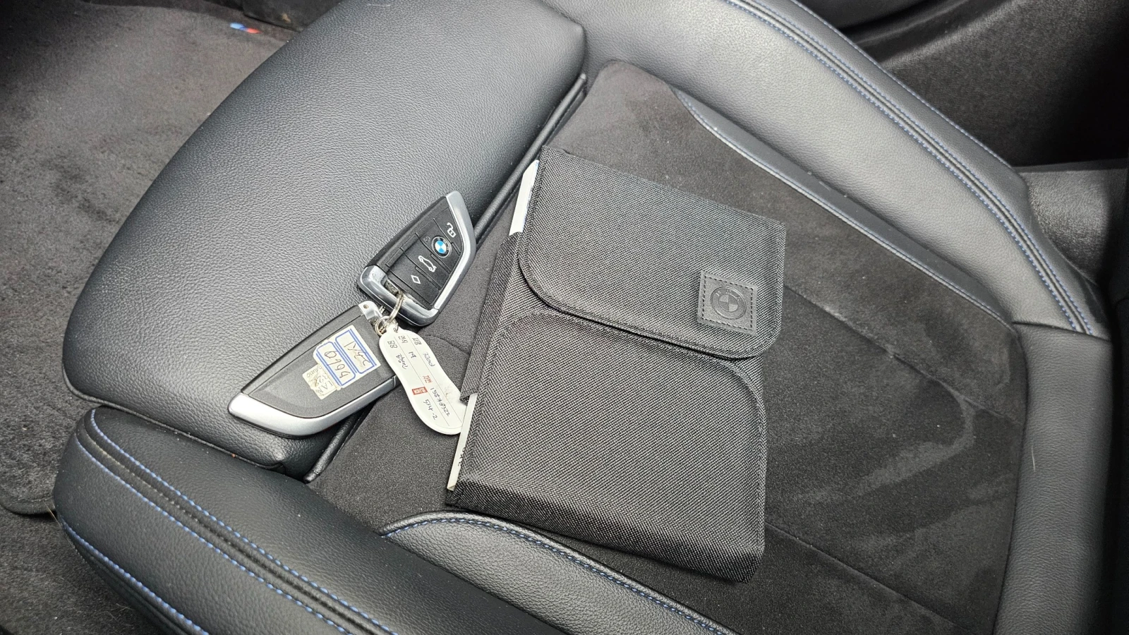 BMW 320 MPack | Keyless | LED, снимка 11 - Автомобили и джипове - 55749510