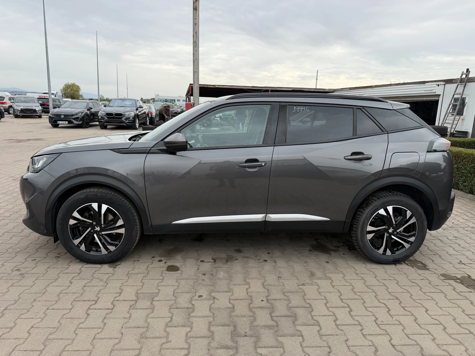 Peugeot 2008 1.5HDI Allure AVTOMAT/NAVI/KOJA EURO 6, снимка 9 - Автомобили и джипове - 56223590