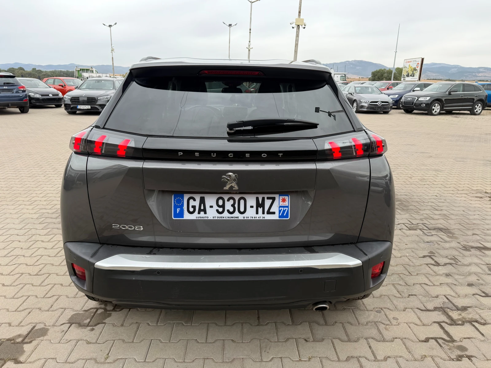 Peugeot 2008 1.5HDI Allure AVTOMAT/NAVI/KOJA EURO 6, снимка 7 - Автомобили и джипове - 56223590