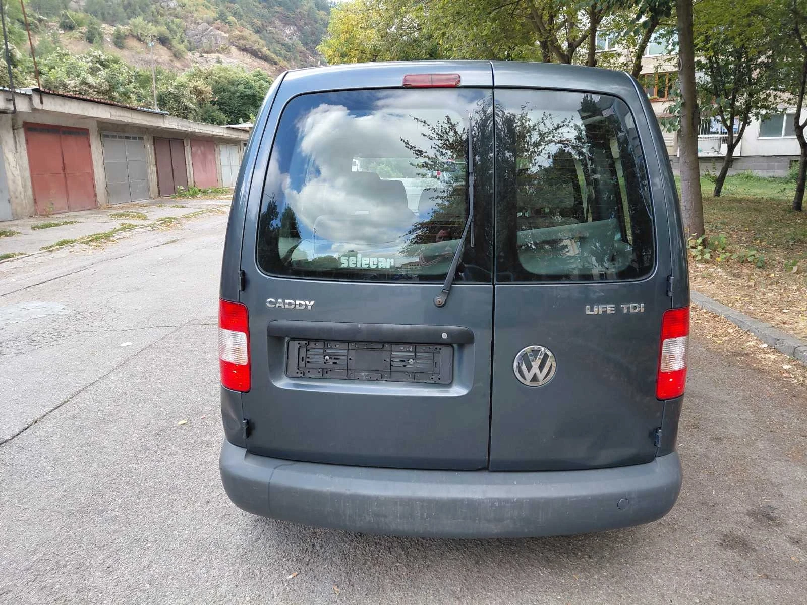 VW Caddy 1.9dizel 105ks 2010- LiFE, снимка 11 - Автомобили и джипове - 56274119