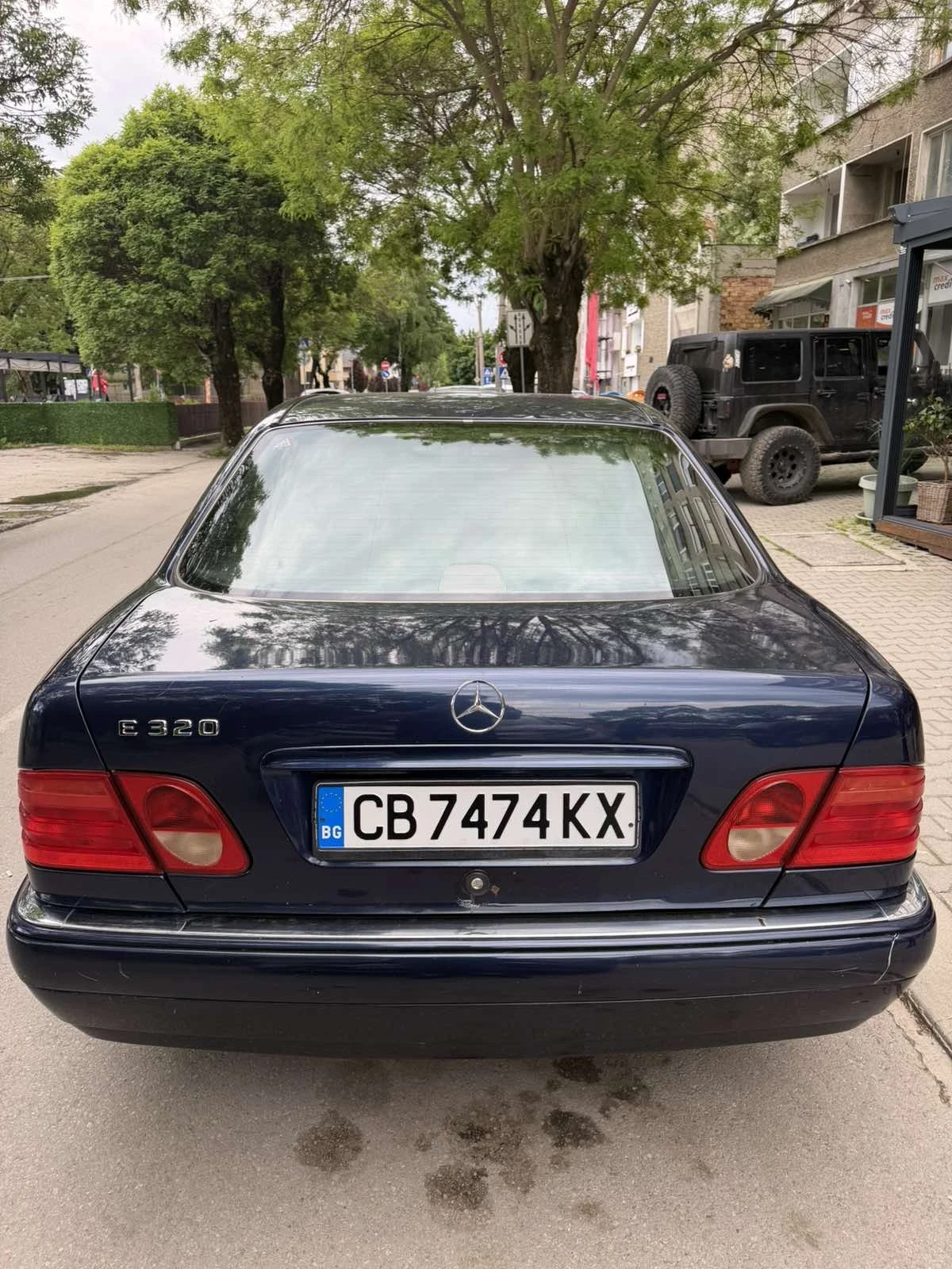 Mercedes-Benz E 320 ГАЗ/ АВТОМАТ/КОЖА, снимка 5 - Автомобили и джипове - 56318967