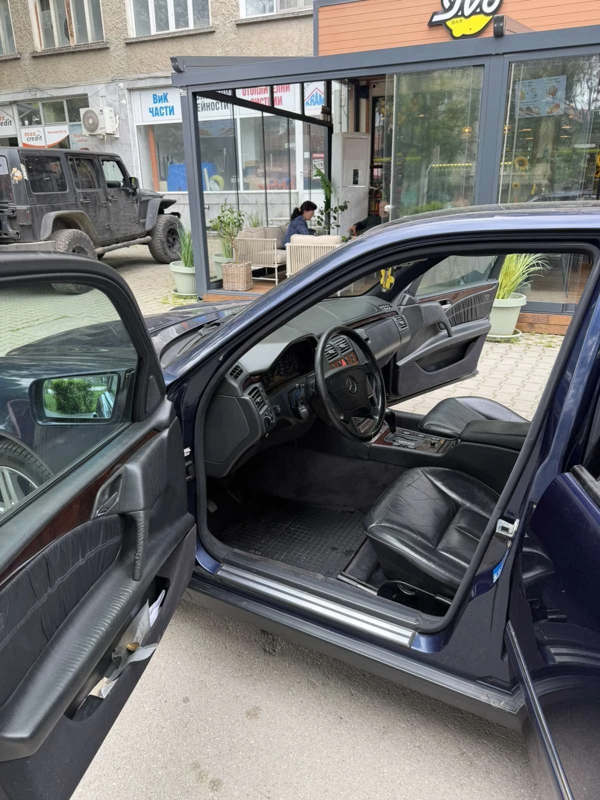 Mercedes-Benz E 320 ГАЗ/ АВТОМАТ/КОЖА, снимка 7 - Автомобили и джипове - 56318967