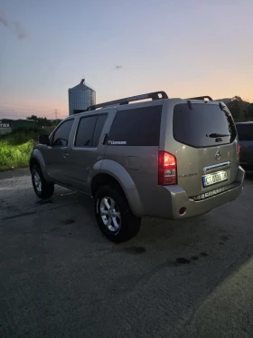 Nissan Pathfinder 2.5 174 к.с., снимка 5