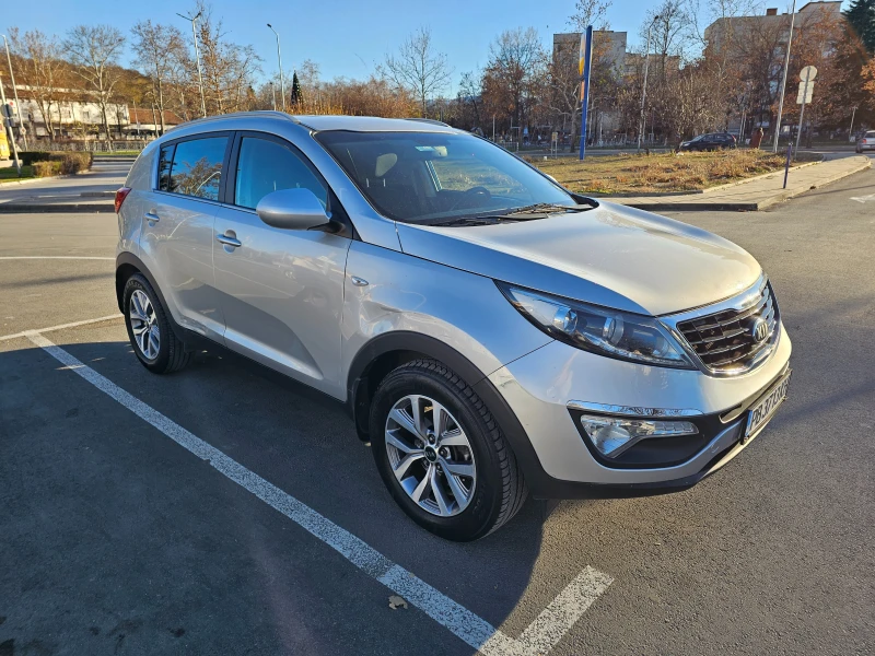 Kia Sportage, снимка 3 - Автомобили и джипове - 48380851