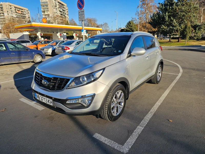 Kia Sportage, снимка 1 - Автомобили и джипове - 48380851