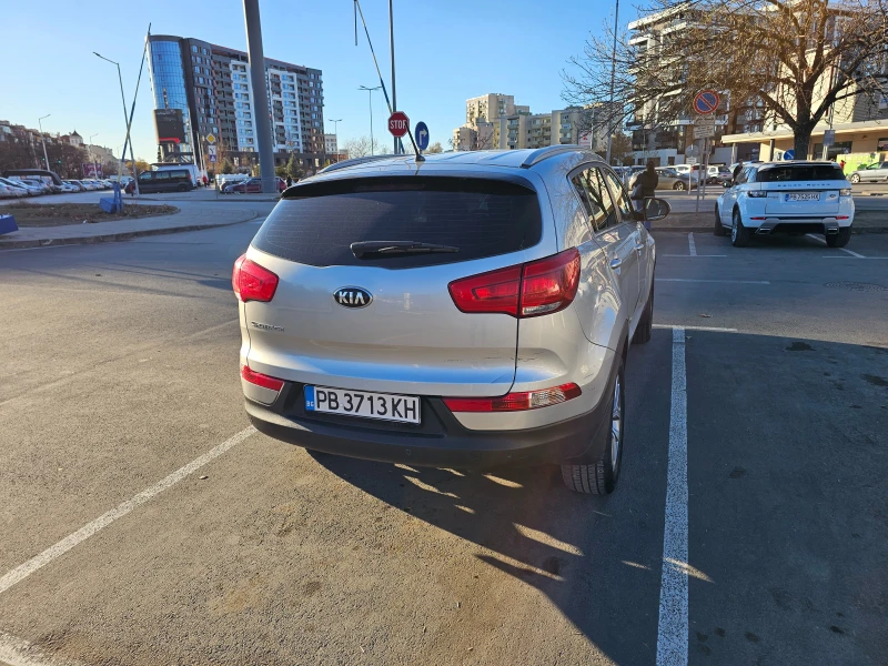 Kia Sportage, снимка 5 - Автомобили и джипове - 48380851