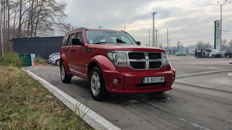 Dodge Nitro 3.7 V6, снимка 1 - Автомобили и джипове - 48765490