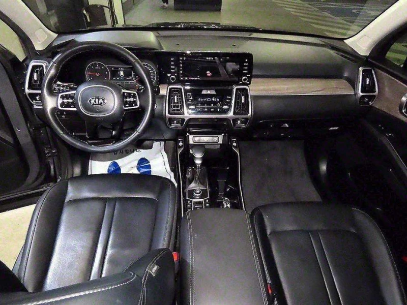 Kia Sorento, снимка 10 - Автомобили и джипове - 51957818