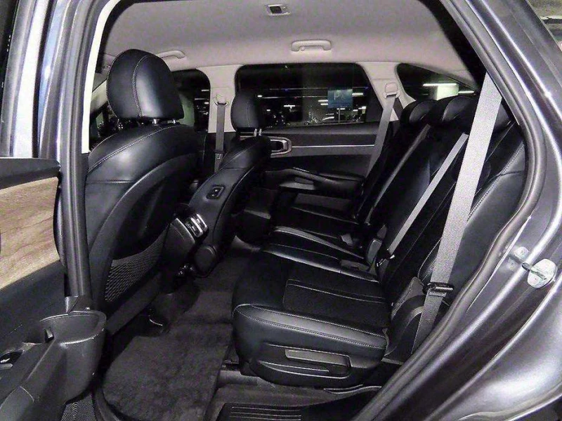 Kia Sorento, снимка 7 - Автомобили и джипове - 51957818