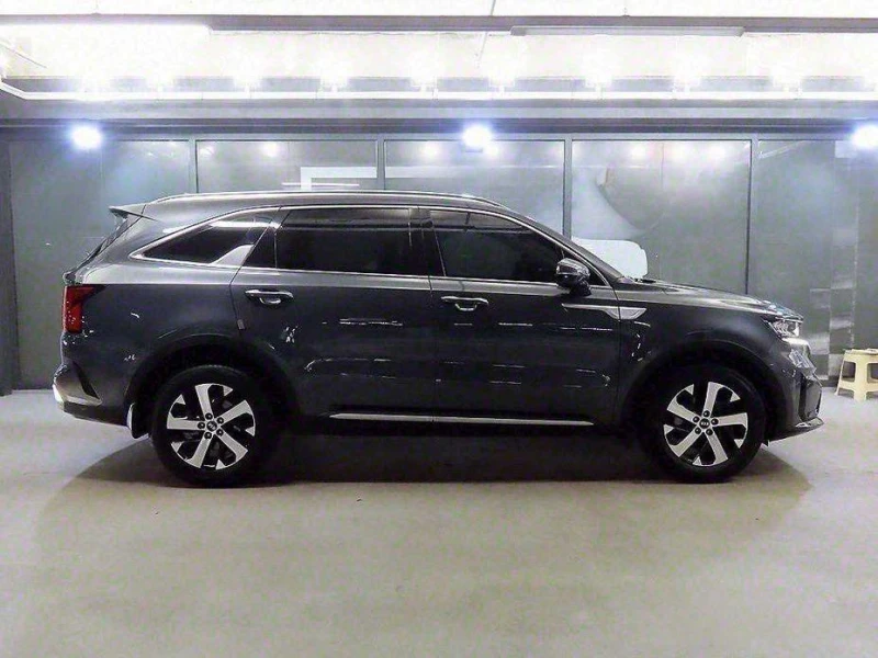 Kia Sorento, снимка 3 - Автомобили и джипове - 51957818