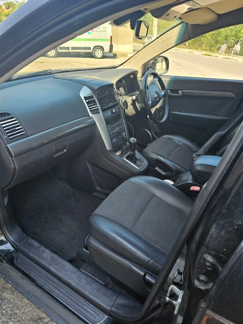 Chevrolet Captiva, снимка 6 - Автомобили и джипове - 52484167
